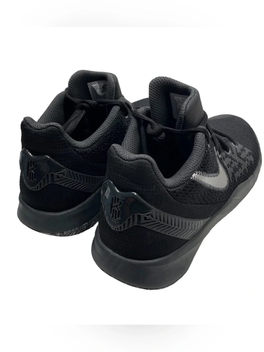 Nike Kyrie Flytrap II AQ3412-009 Black Basketball Shoes Youth Size 6Y Sneakers
